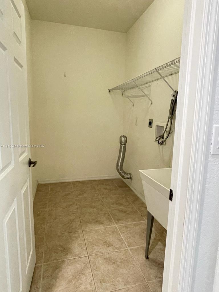 SORRENTO TOWNHOMES - Residential Lease