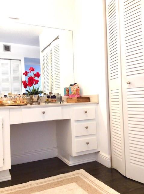 FLAMENCO CONDO TOWER I - Residential