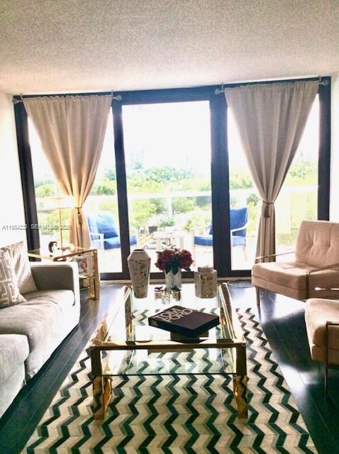 FLAMENCO CONDO TOWER I - Residential