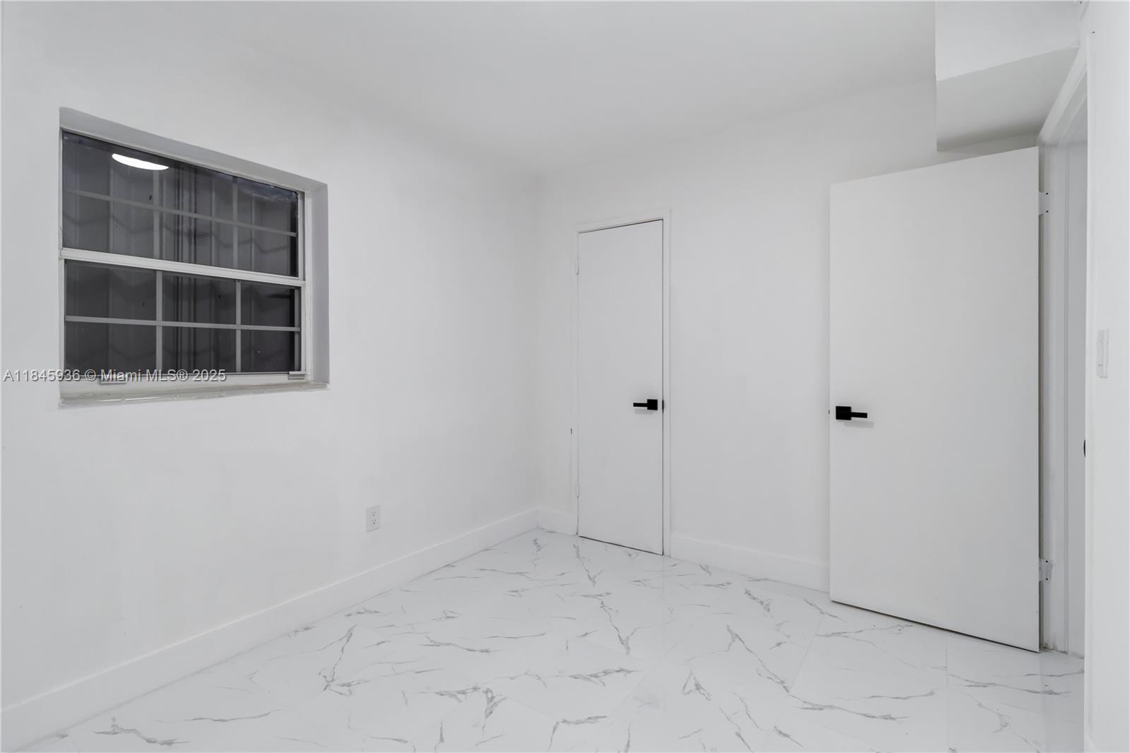 WELWYN MANOR - Residential