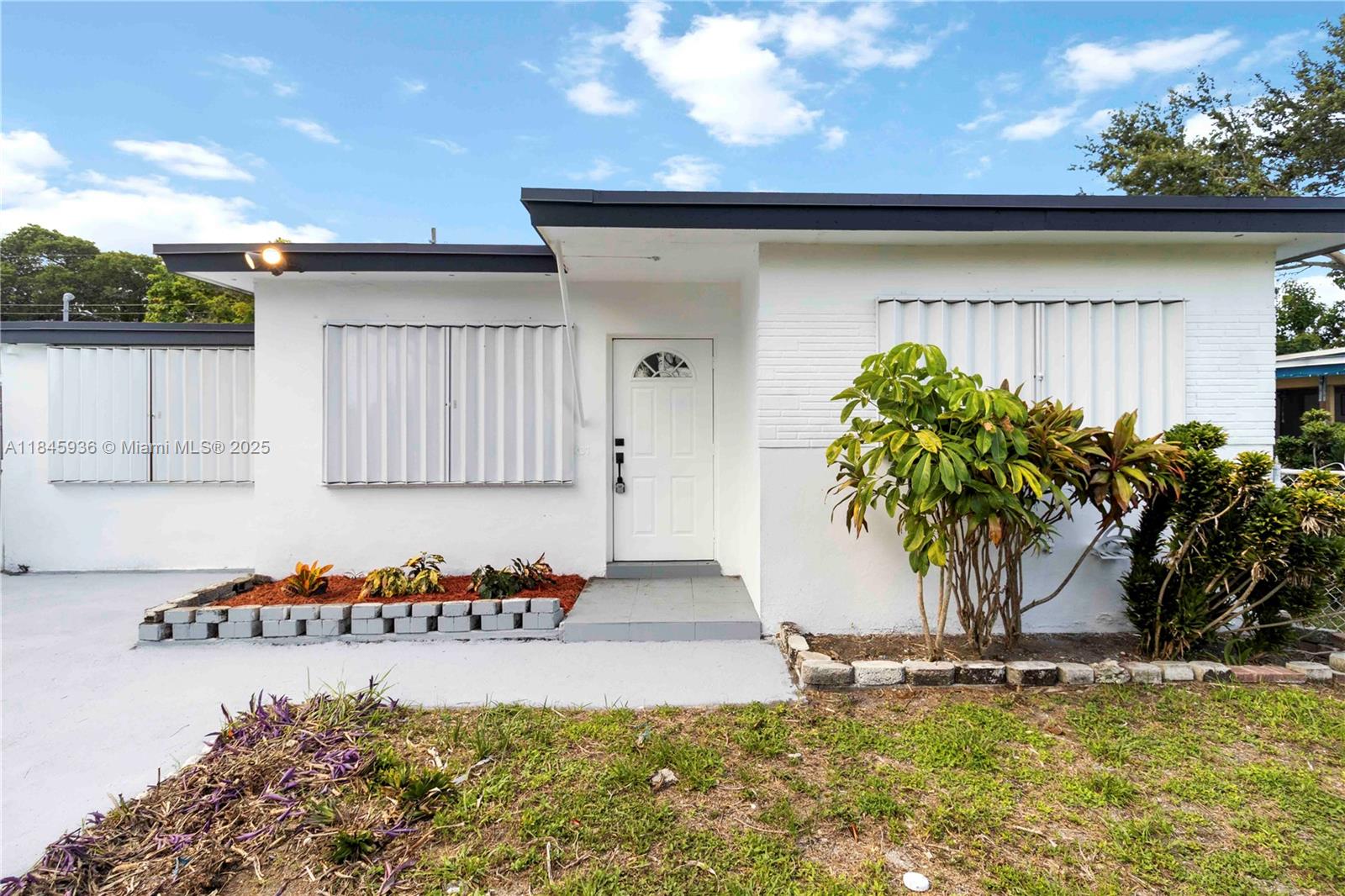 WELWYN MANOR - Residential