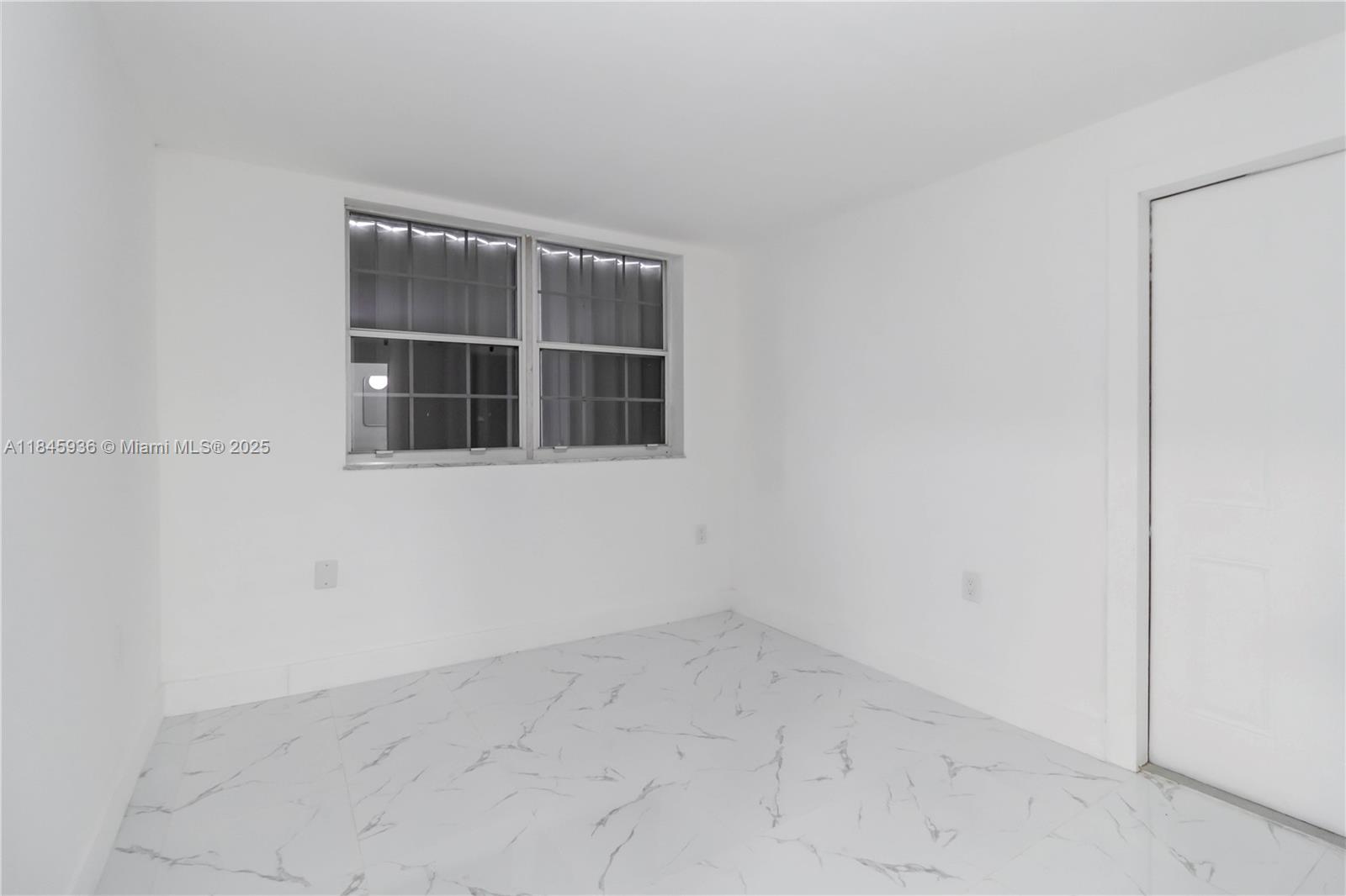 WELWYN MANOR - Residential