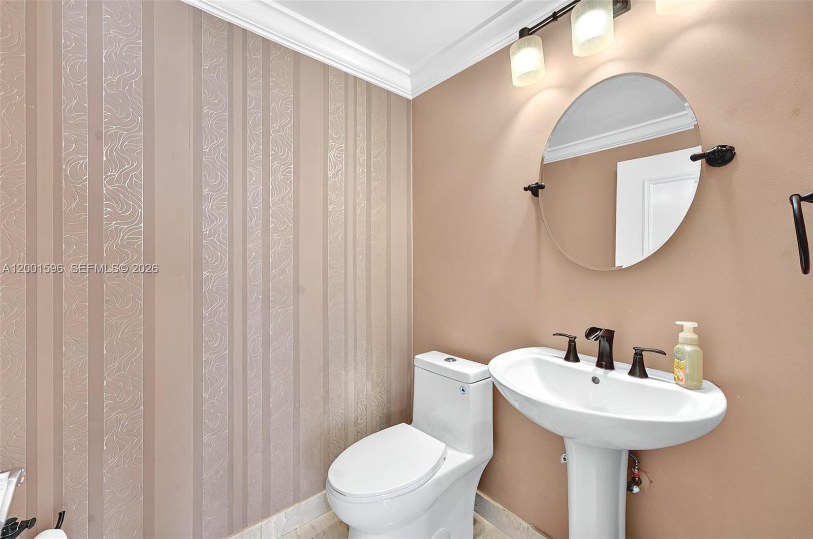 ATLANTIC III AT THE POINT - Residential Lease