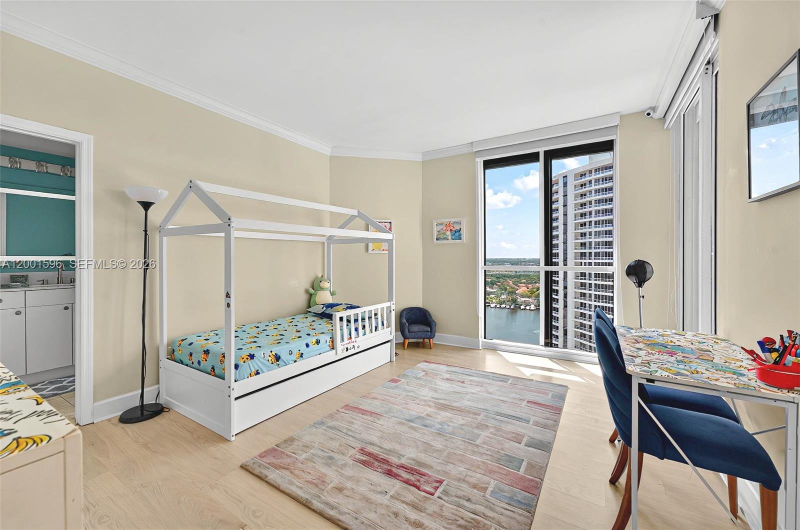 ATLANTIC III AT THE POINT - Residential Lease