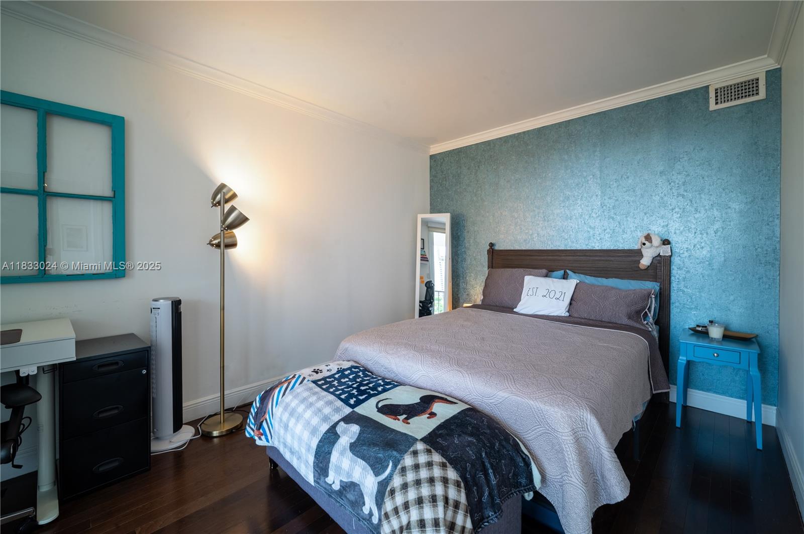 VILLA REGINA CONDO - Residential