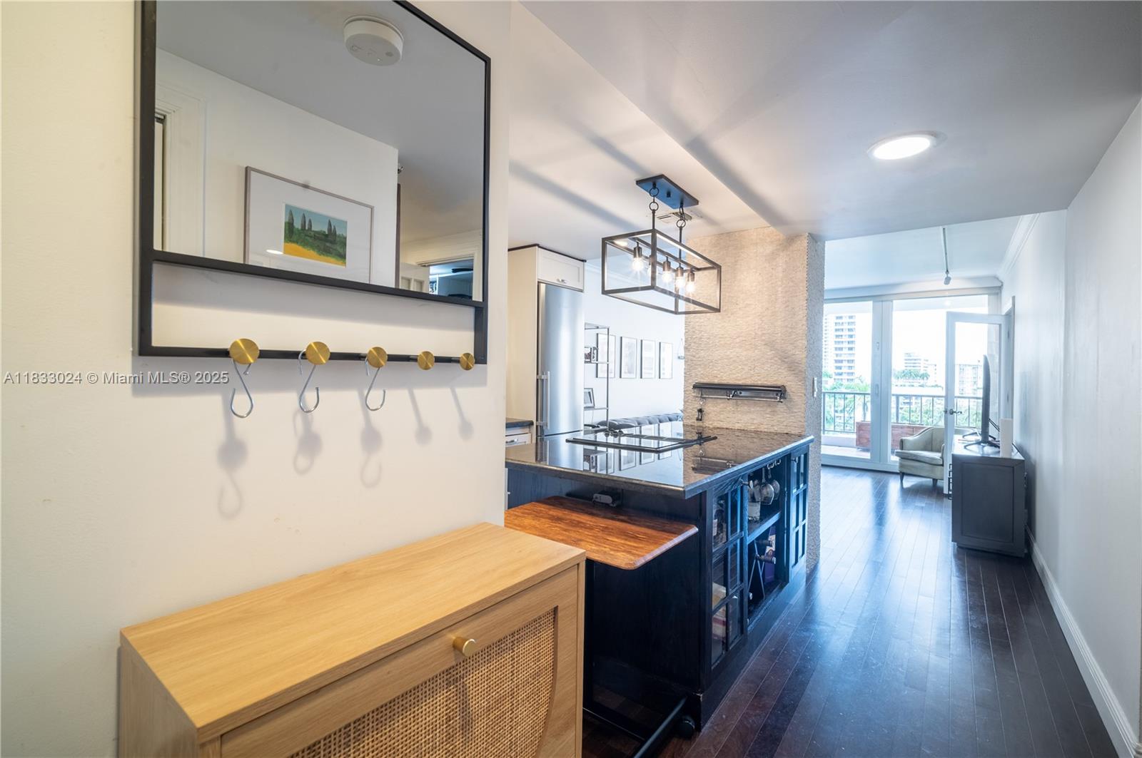 VILLA REGINA CONDO - Residential