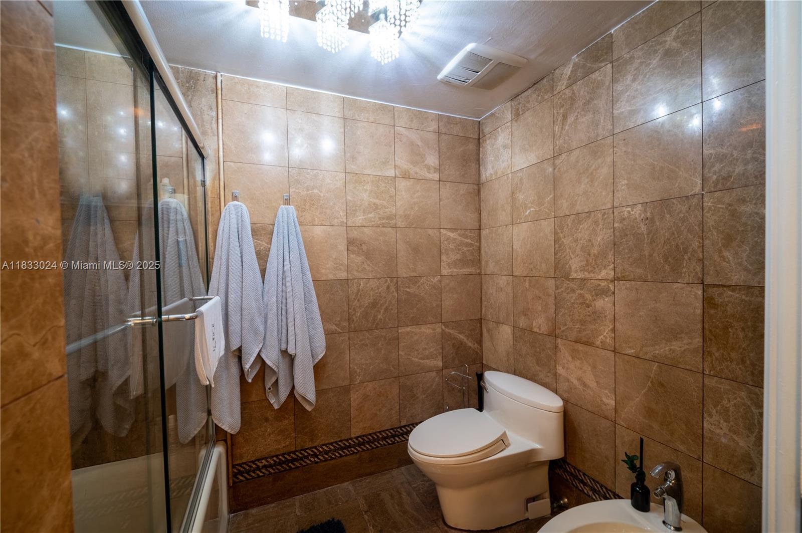 VILLA REGINA CONDO - Residential