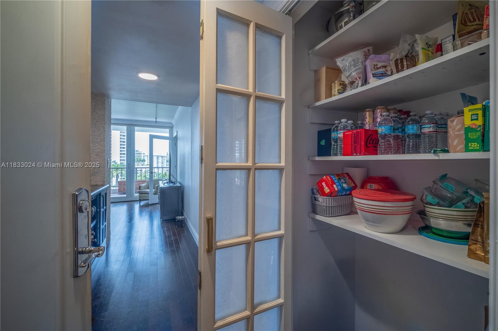 VILLA REGINA CONDO - Residential