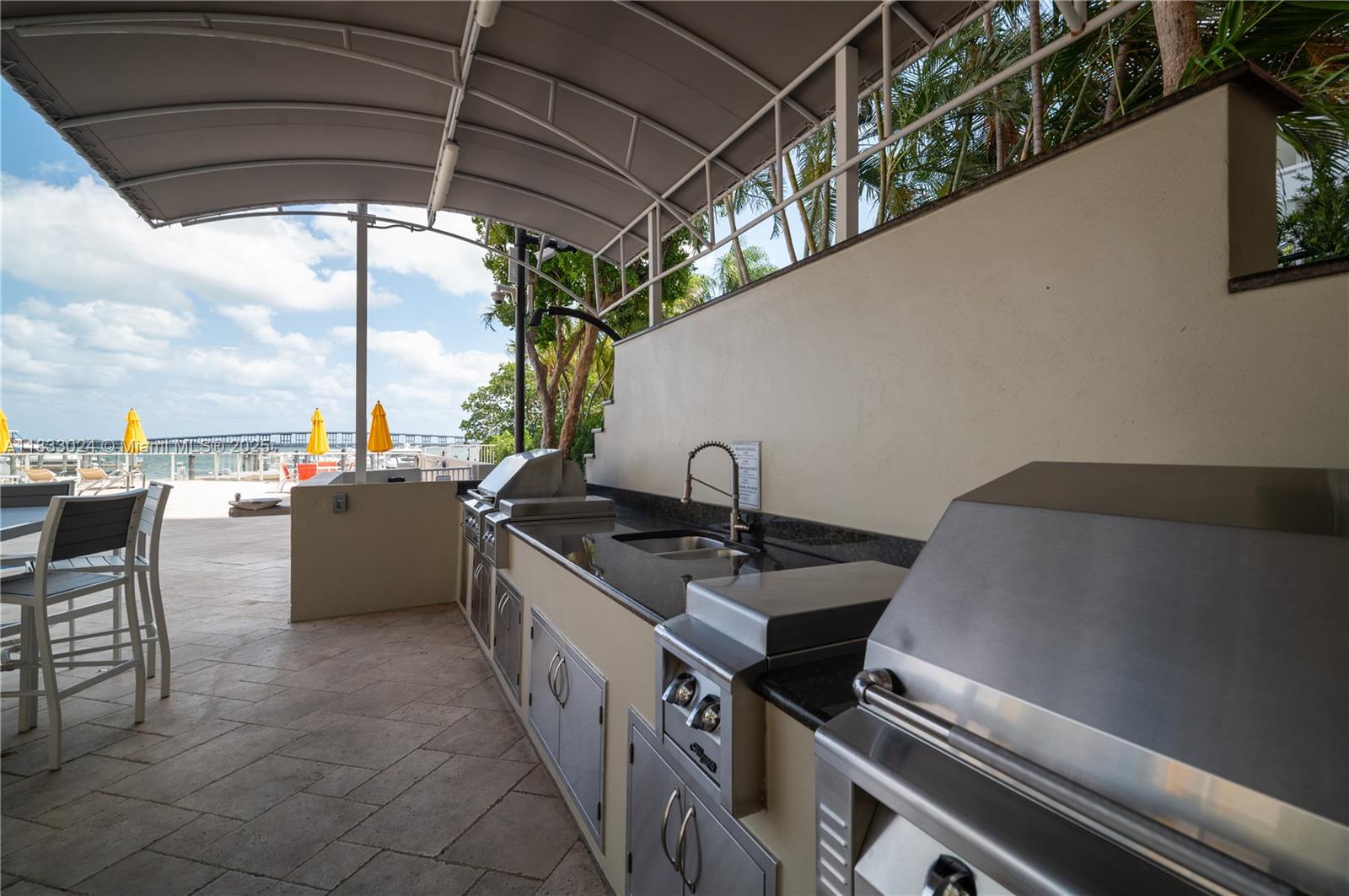 VILLA REGINA CONDO - Residential