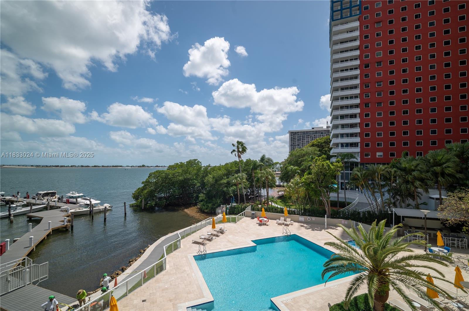 VILLA REGINA CONDO - Residential