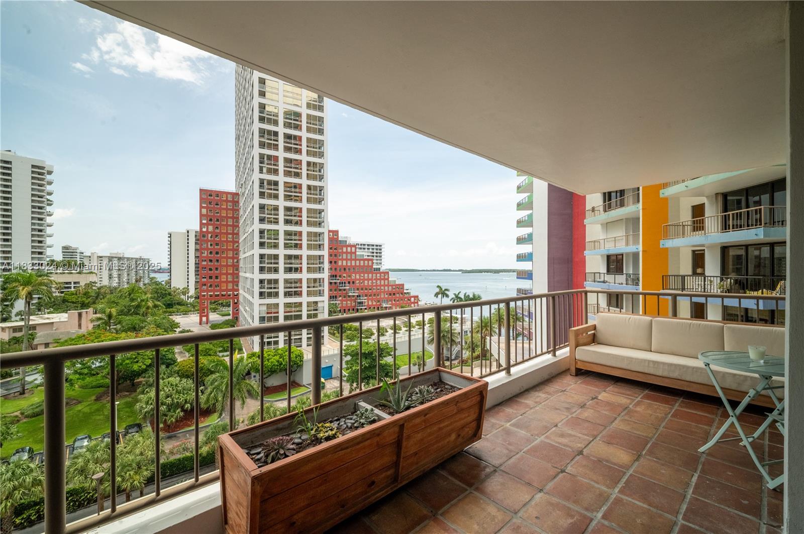 VILLA REGINA CONDO - Residential