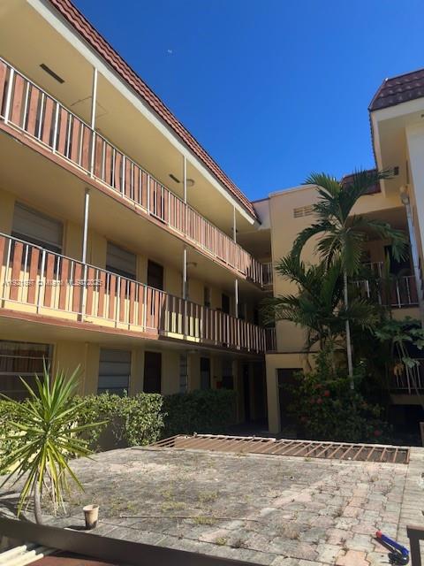 OXFORD COURT CONDO - Residential