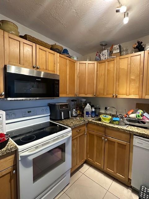 OXFORD COURT CONDO - Residential