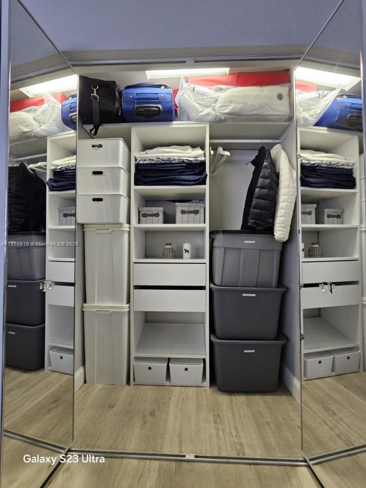 SOUTHAMPTON CONDOMINIUM I - Residential