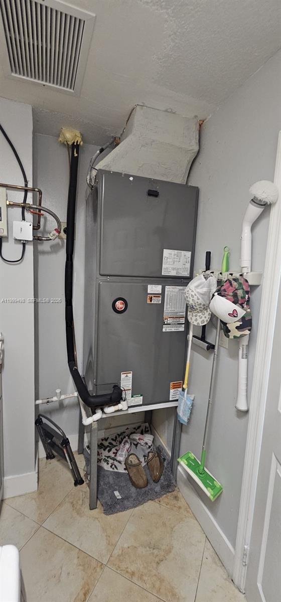 WEST DEERFIELD BEACH - Residential