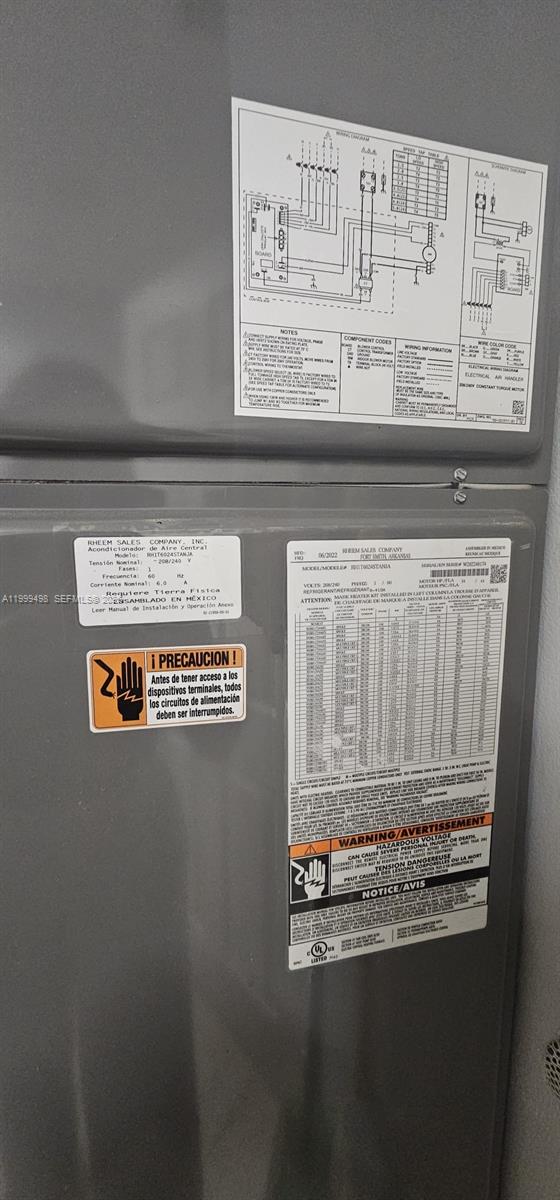 WEST DEERFIELD BEACH - Residential