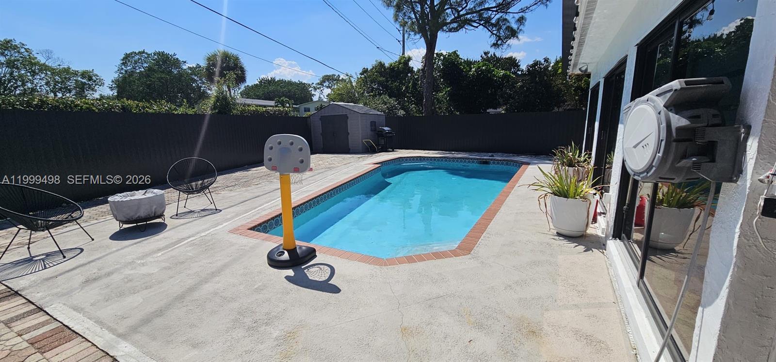 WEST DEERFIELD BEACH - Residential