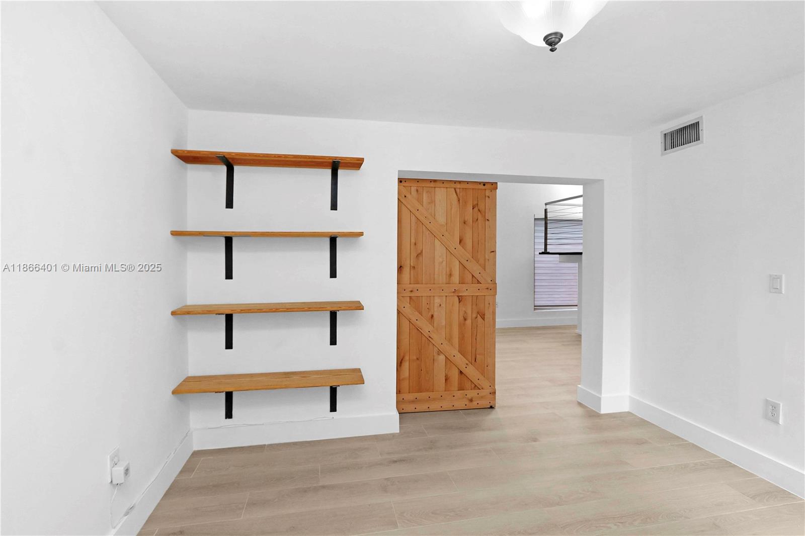 JACKSON PEACOCKS SUB 3-18 - Residential Lease