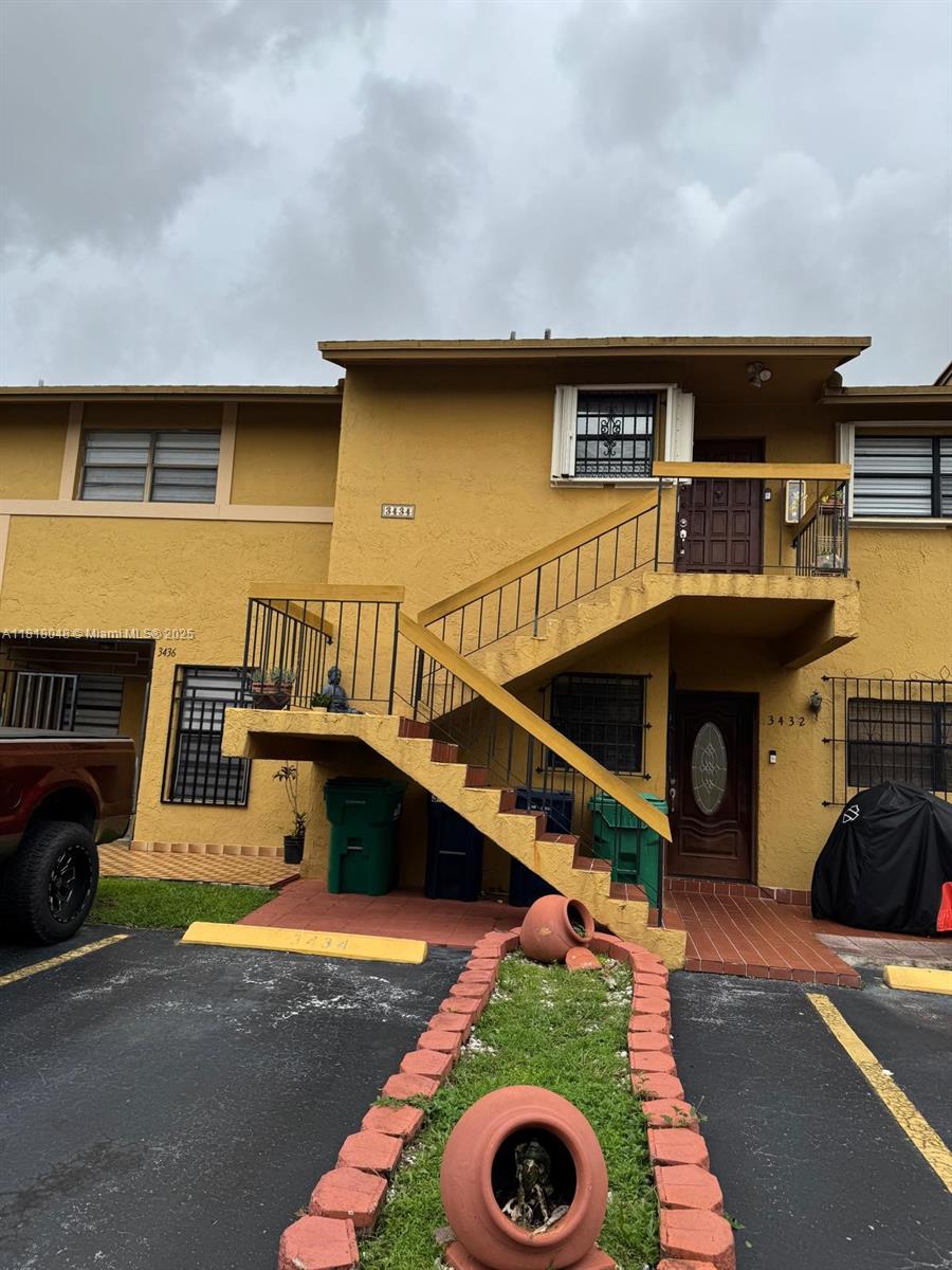 Property for Sale at 3434 Sw 112th Ave 3-2, Miami, Broward County, Florida - Bedrooms: 2 
Bathrooms: 2  - $299,900
