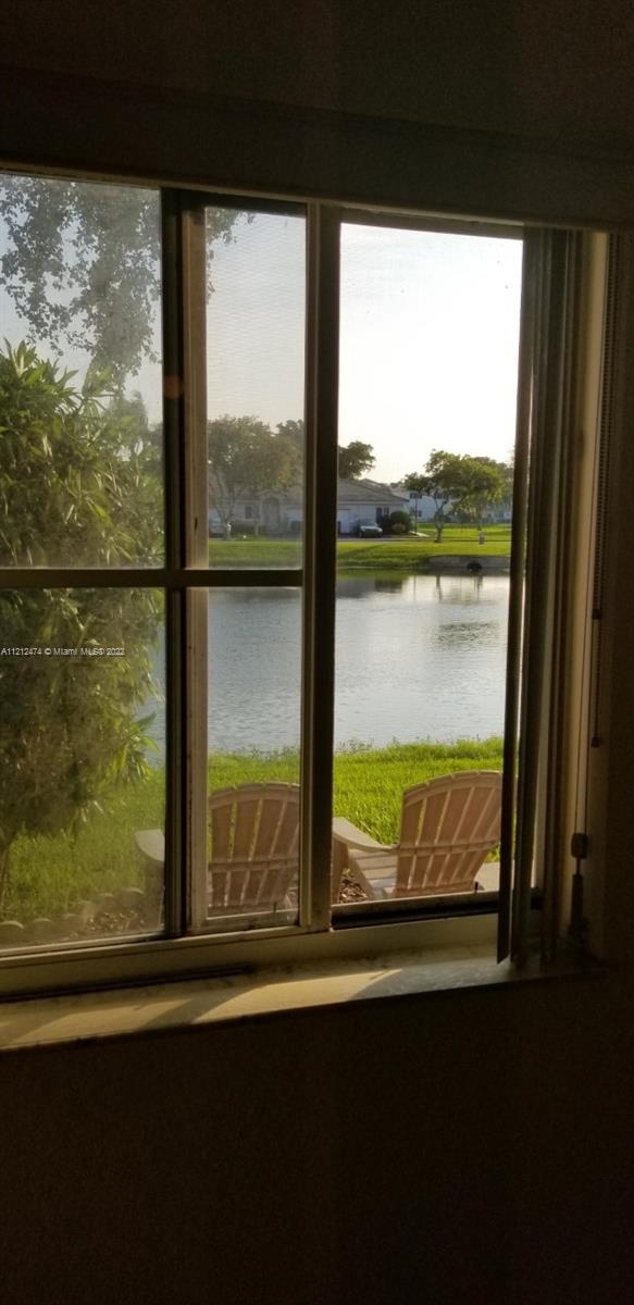 VILLAGES OF RENAISSANCE - Residential Lease