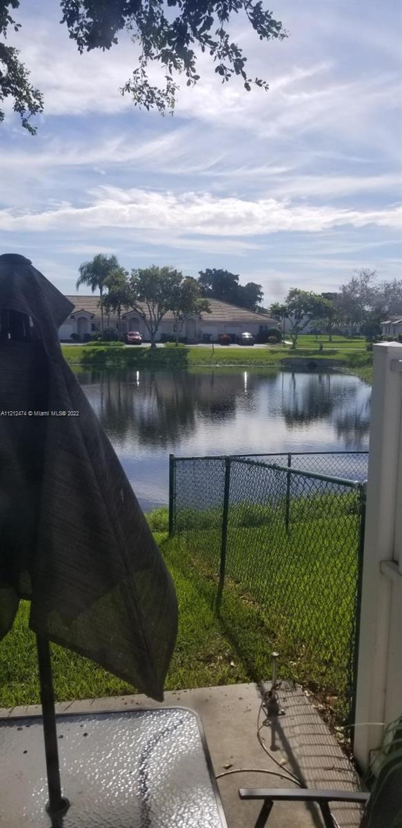 VILLAGES OF RENAISSANCE - Residential Lease