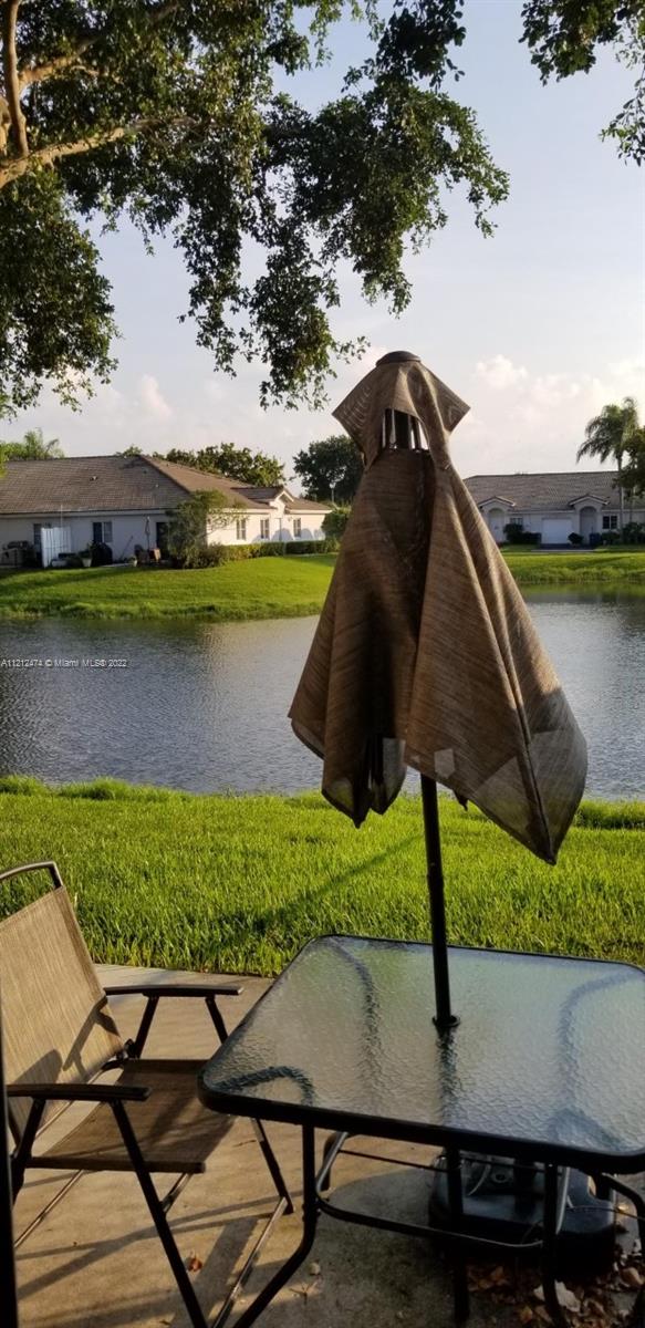 VILLAGES OF RENAISSANCE - Residential Lease