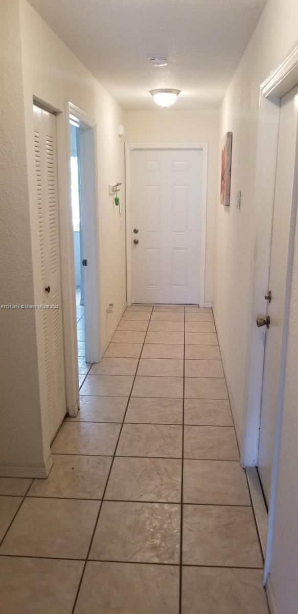 VILLAGES OF RENAISSANCE - Residential Lease