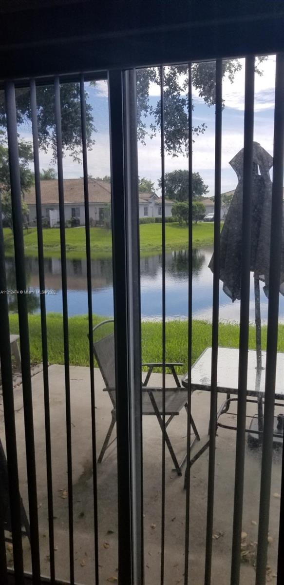 VILLAGES OF RENAISSANCE - Residential Lease