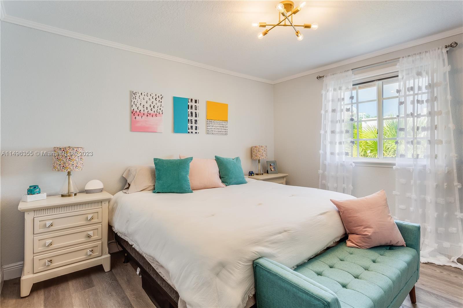 VILLAS OF BARCELONA - Residential Lease