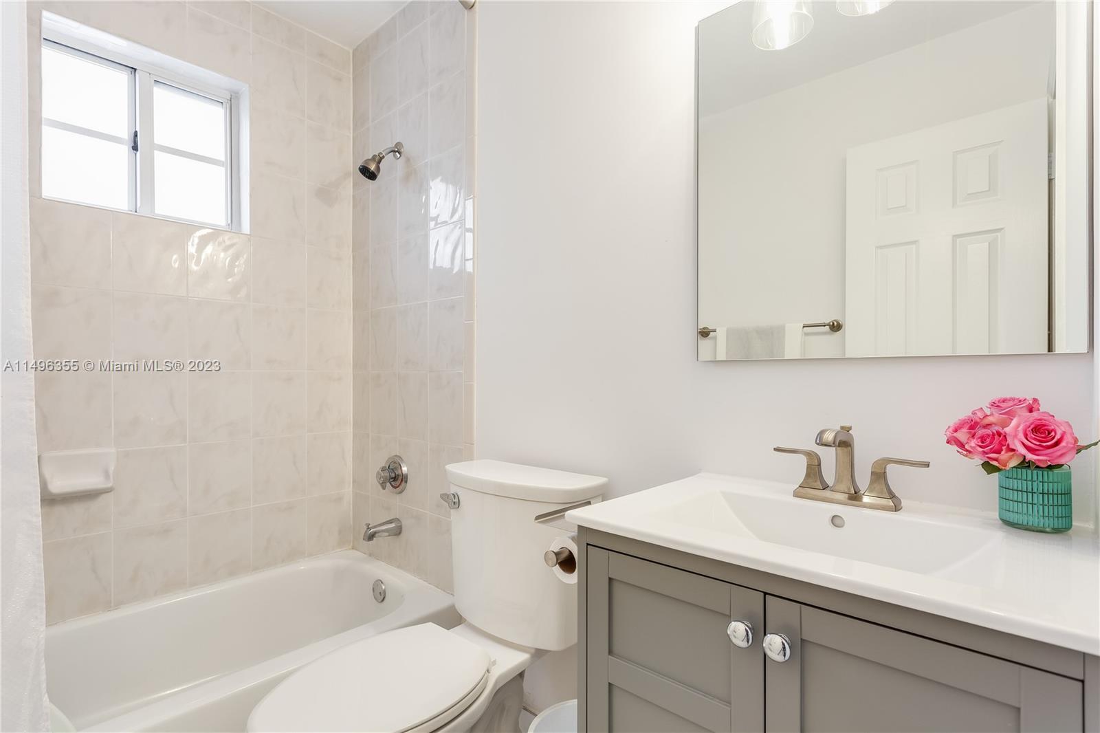 VILLAS OF BARCELONA - Residential Lease
