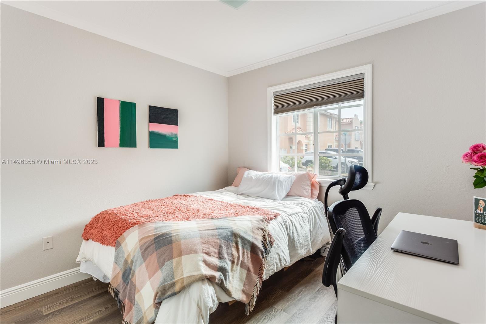 VILLAS OF BARCELONA - Residential Lease