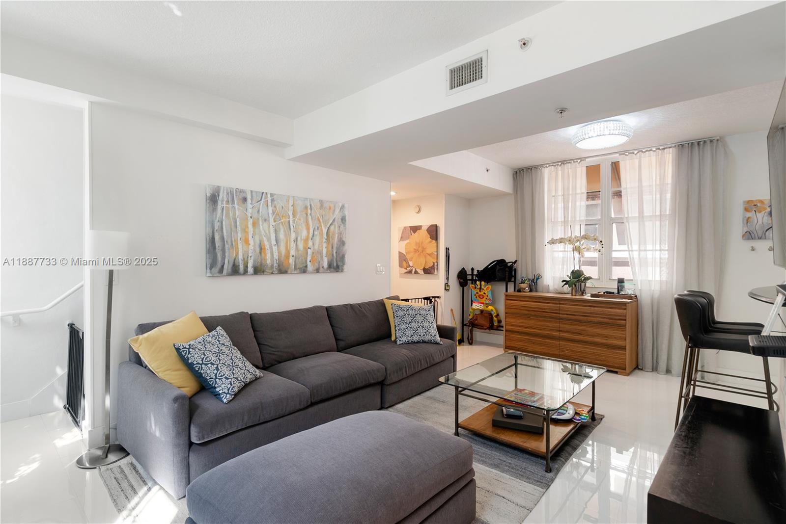 3232 SW 22nd Ter TH 115