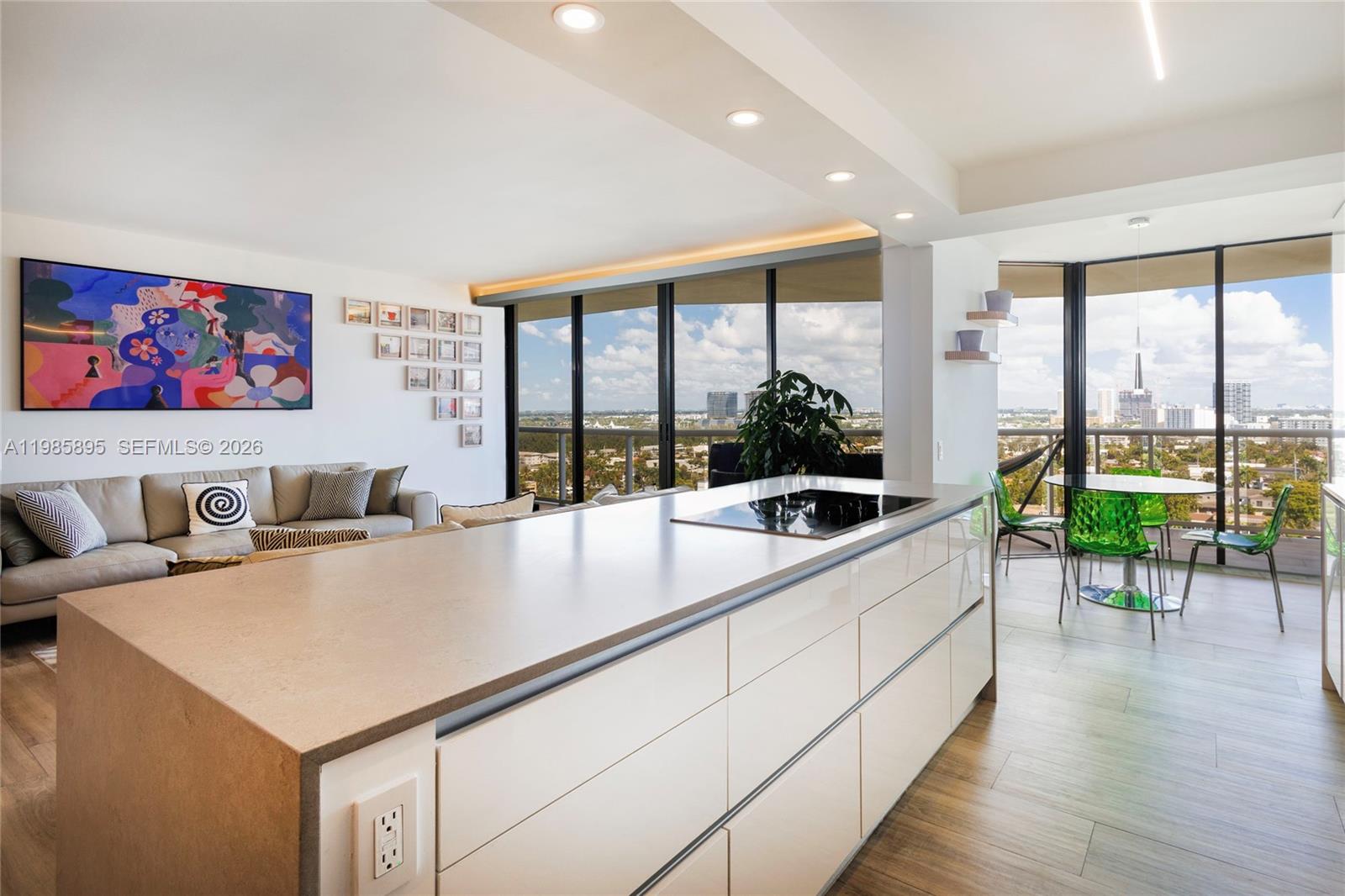 HARBORSIDE AT THE WATERWA - Residential