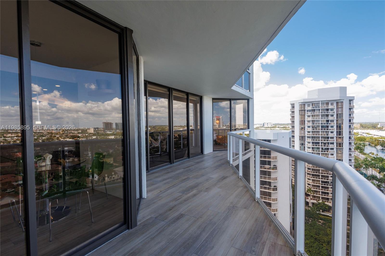 HARBORSIDE AT THE WATERWA - Residential