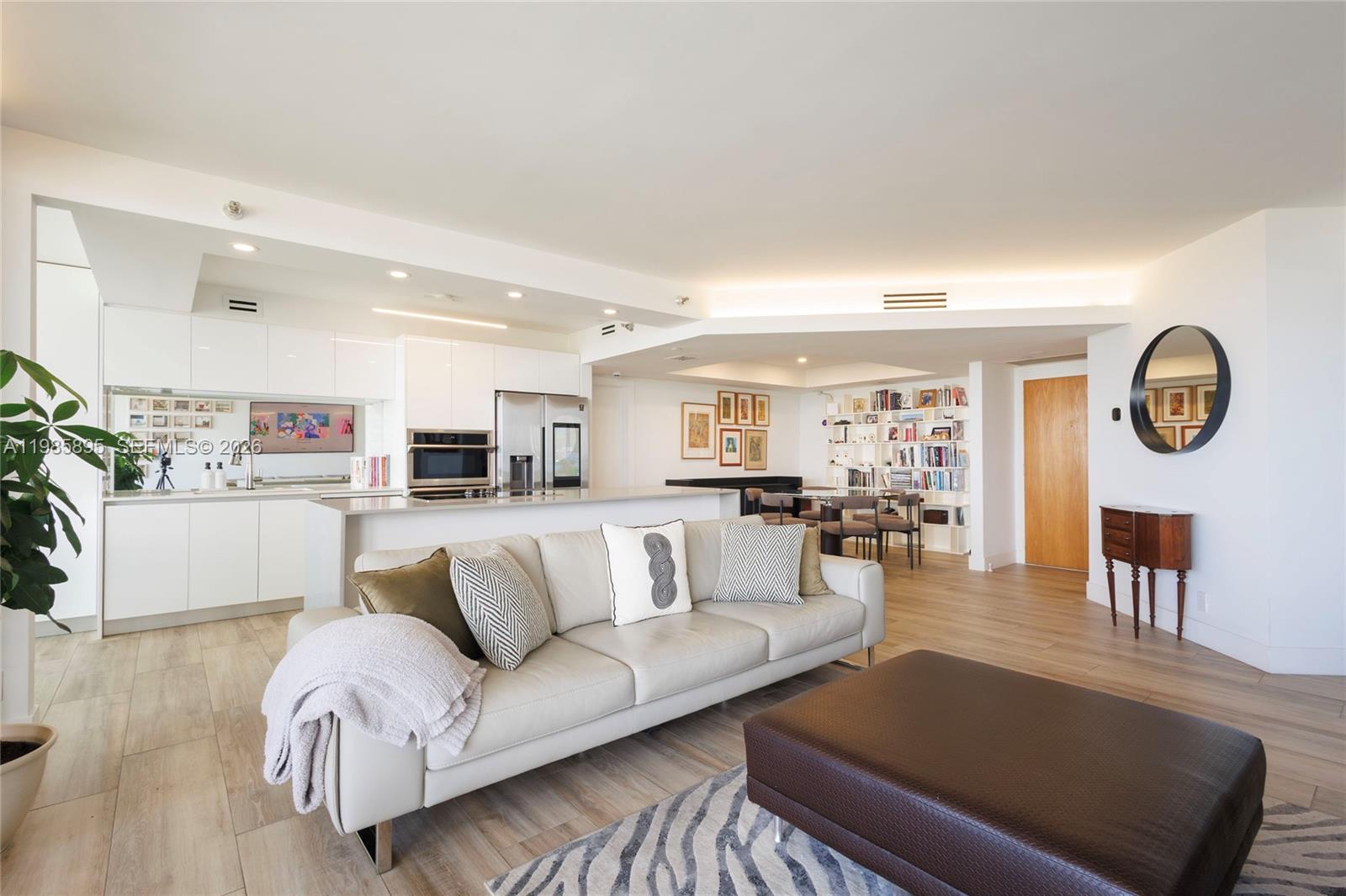 HARBORSIDE AT THE WATERWA - Residential