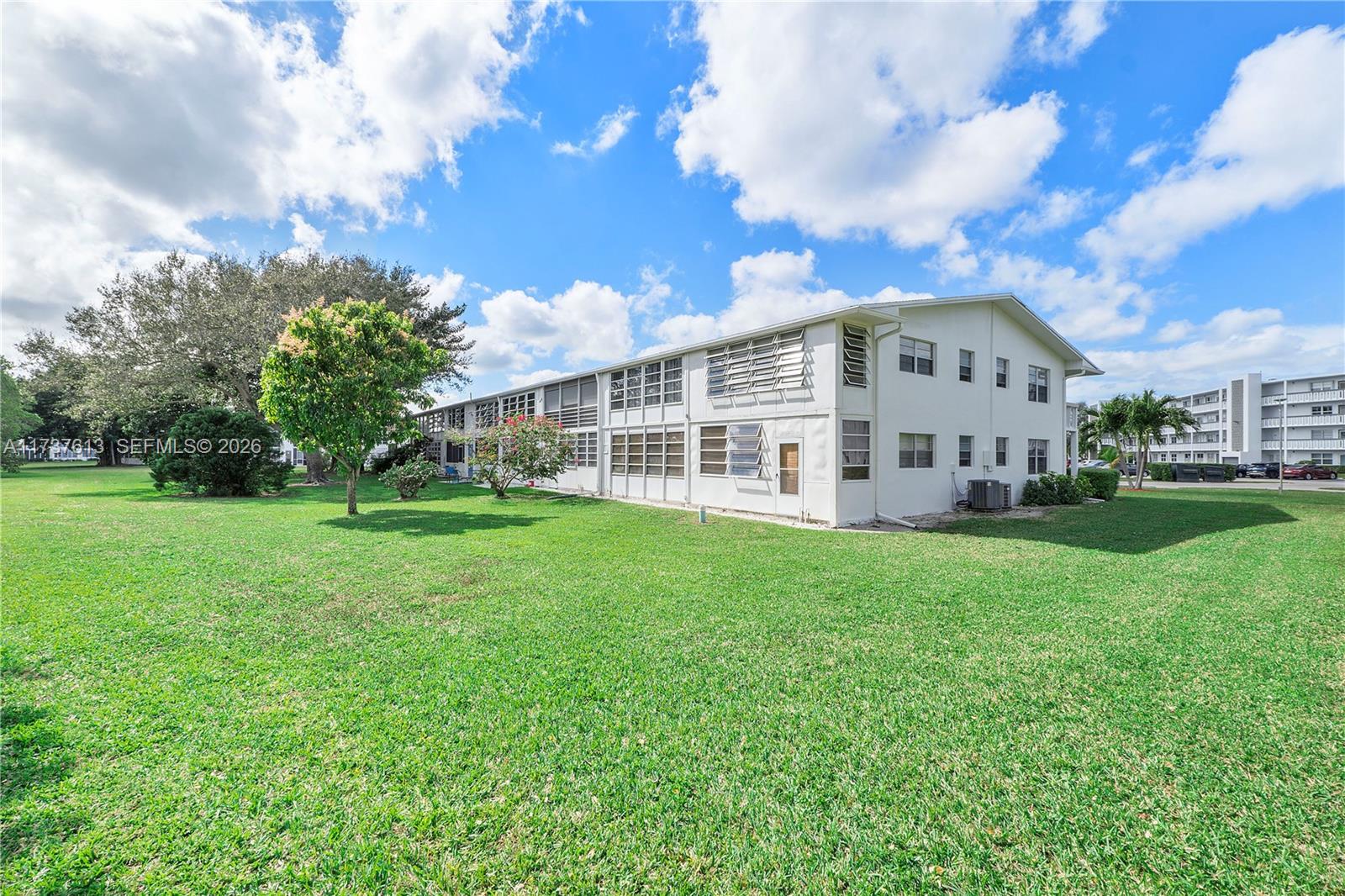 143 Oakridge J 143