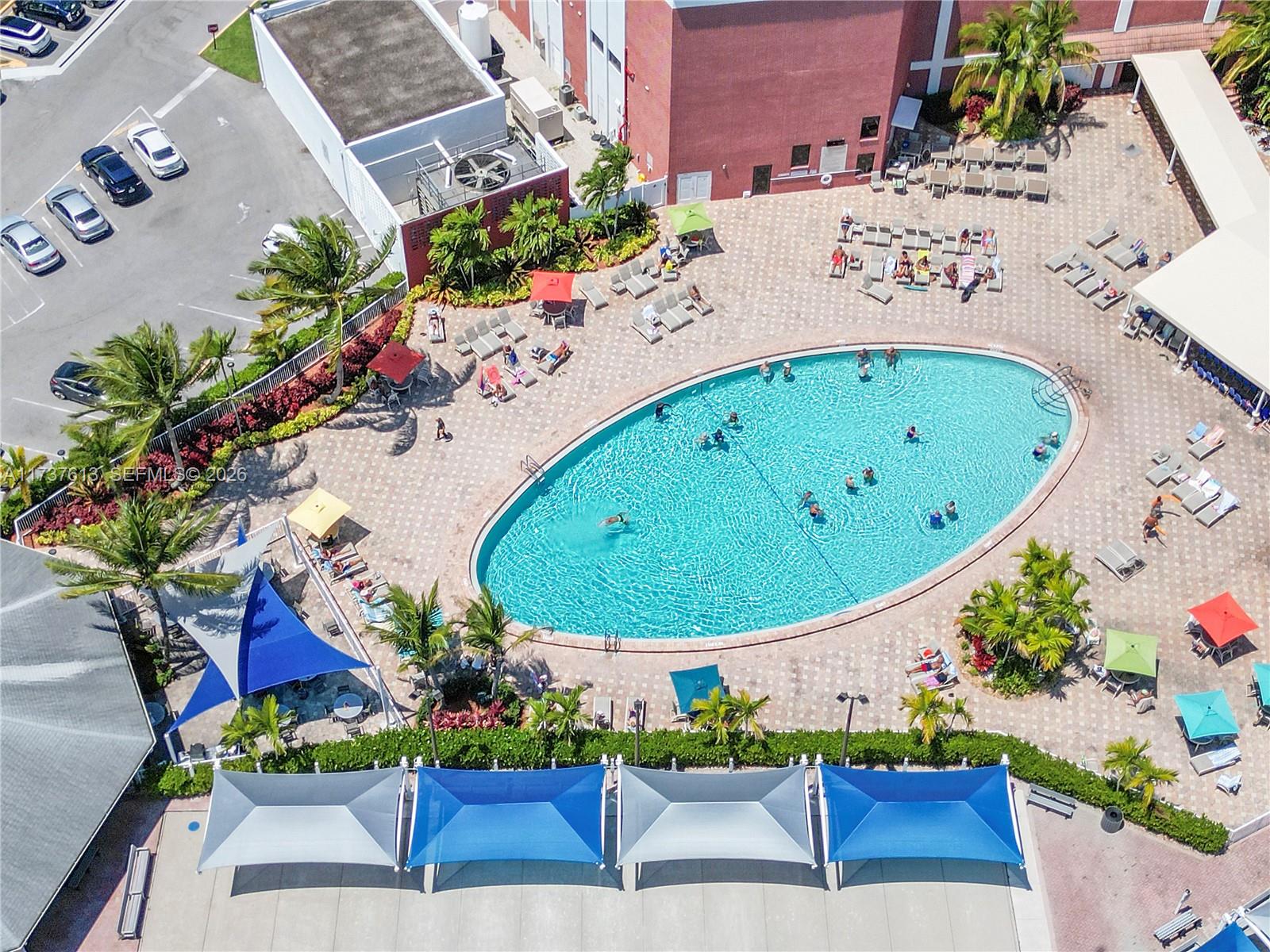 OAKRIDGE J CONDO - Residential