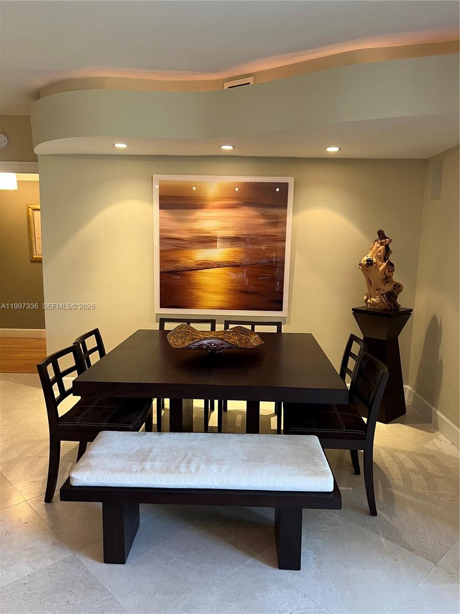 445 Grand Bay Dr 412