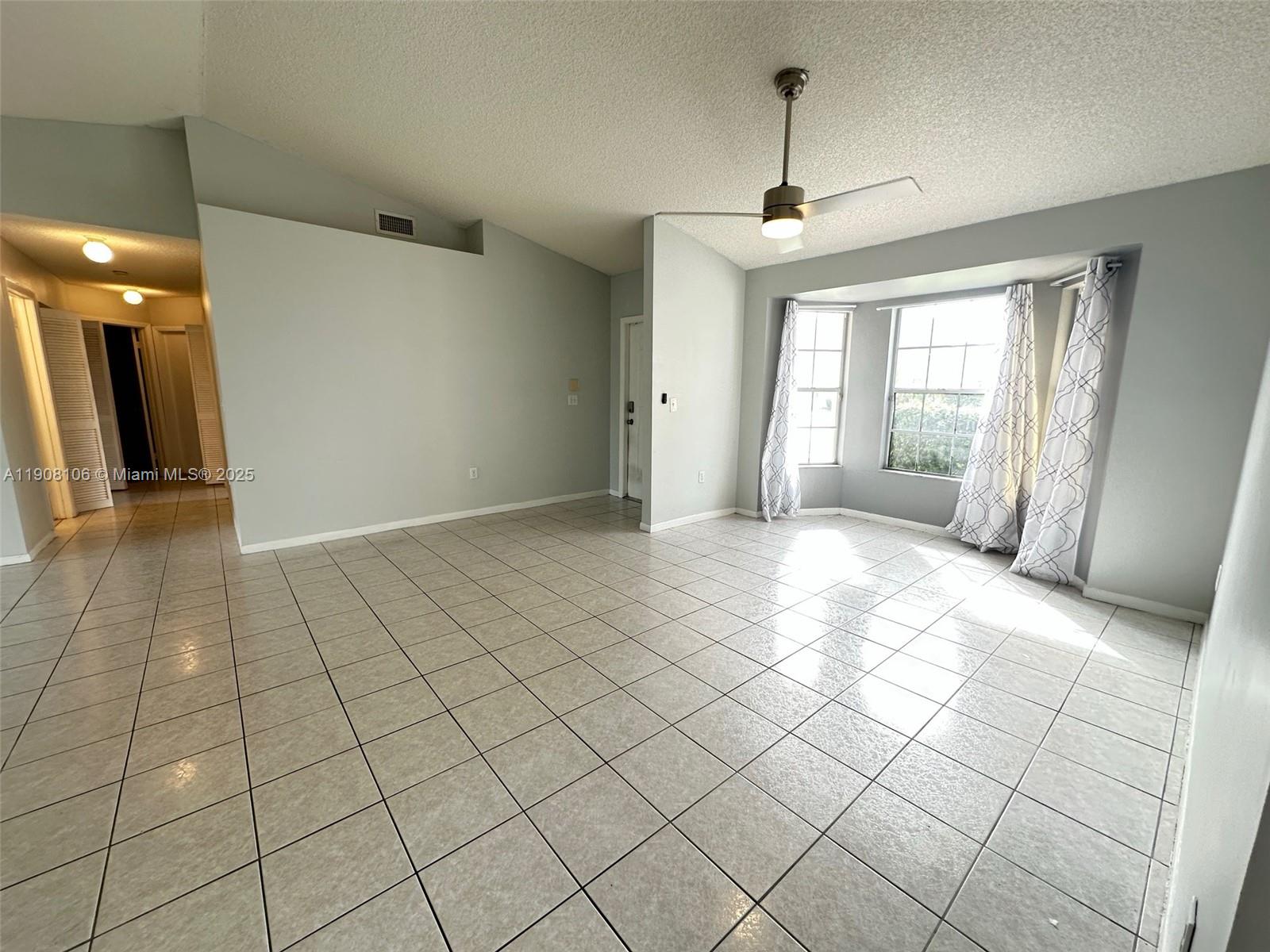 LAKES BY THE BAY SEC 6 - Residential Lease