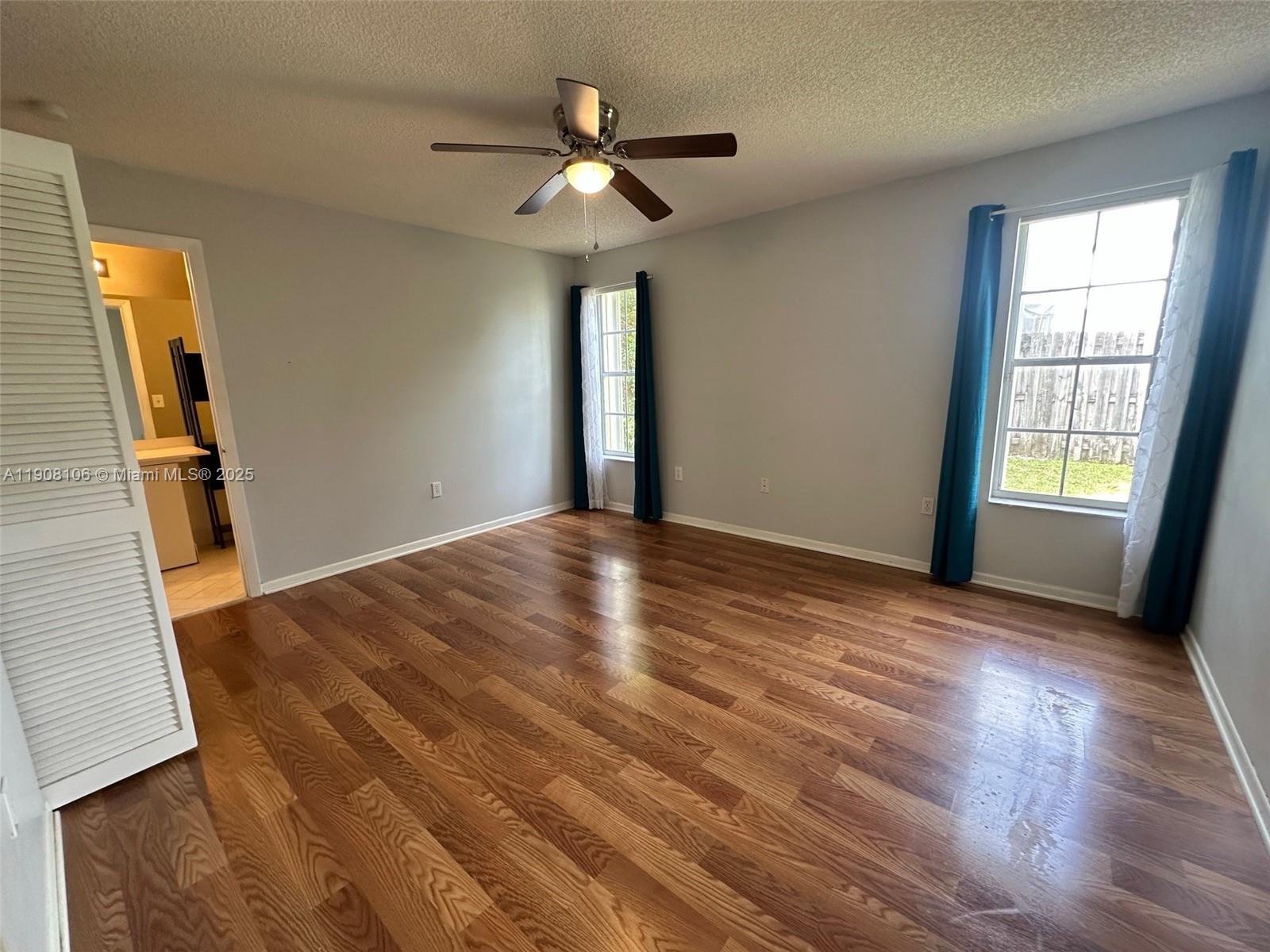 LAKES BY THE BAY SEC 6 - Residential Lease