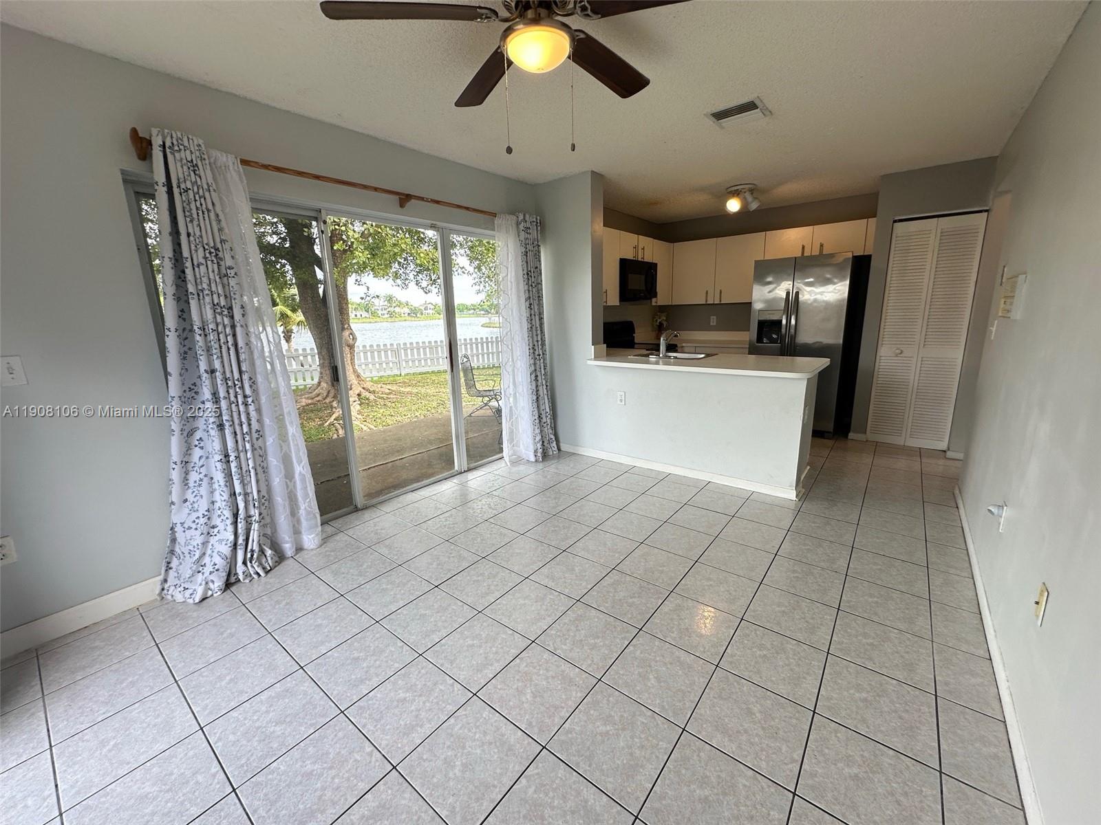 LAKES BY THE BAY SEC 6 - Residential Lease