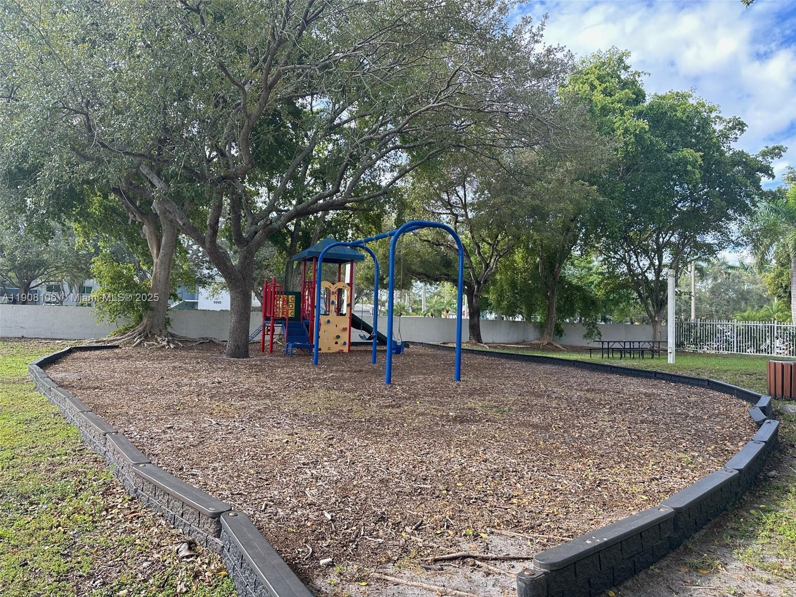 LAKES BY THE BAY SEC 6 - Residential Lease