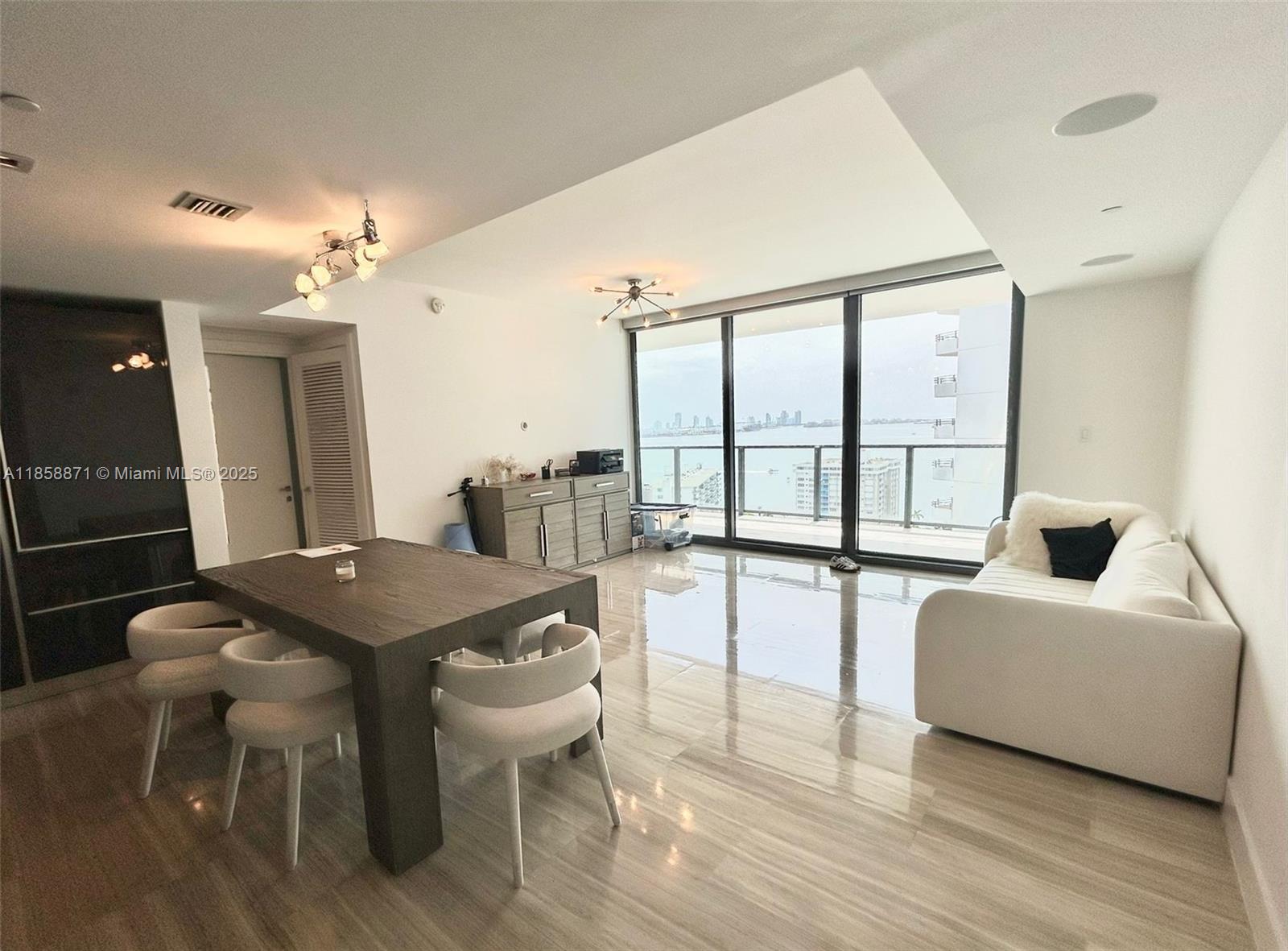 ECHO BRICKELL CONDO - Residential Lease