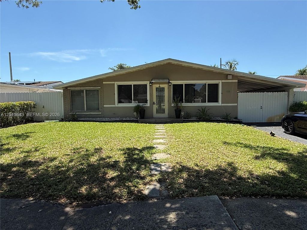 Photo of 1010 N 74th Way #0, Hollywood, FL 33024 (MLS # A12015843)