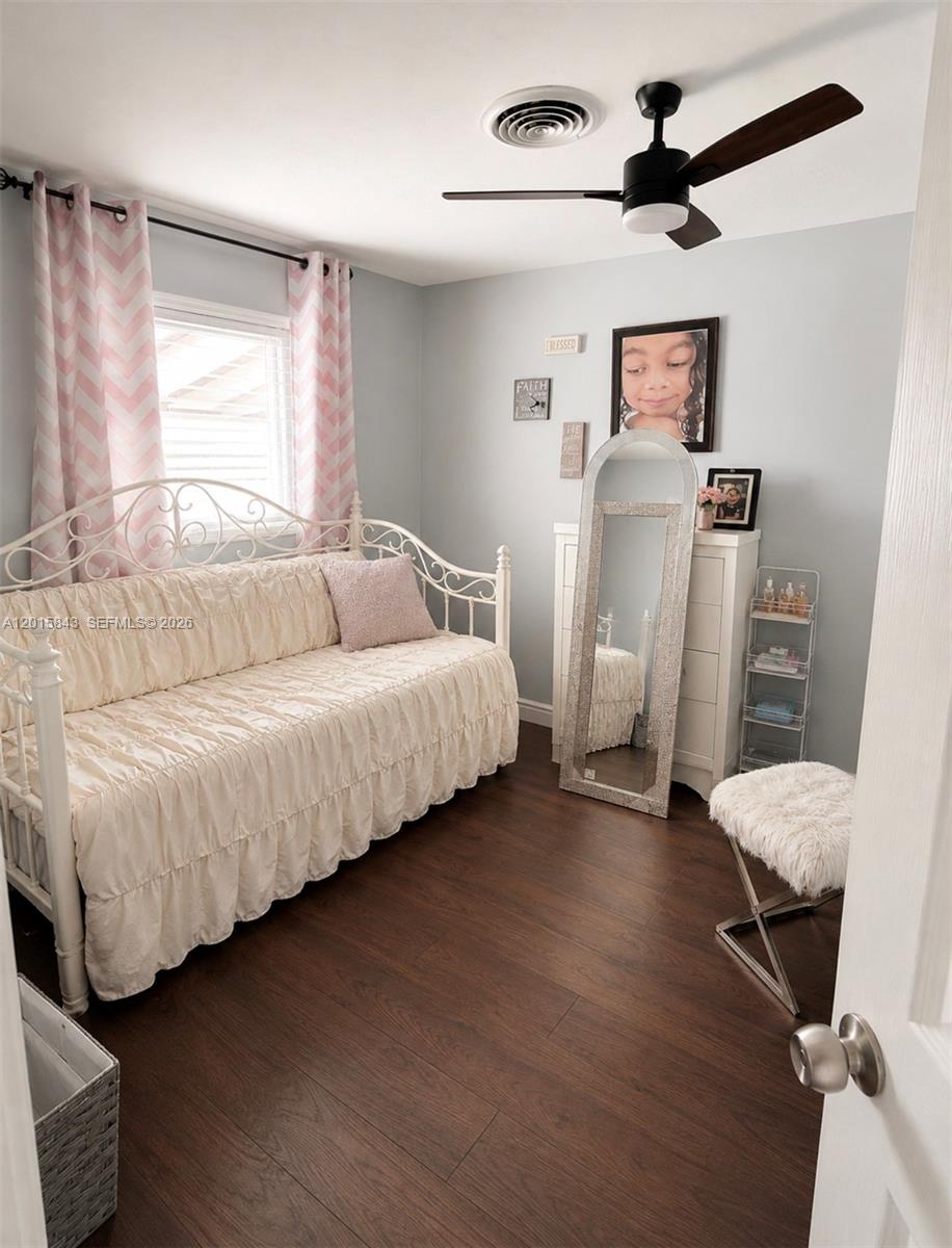 BOULEVARD HEIGHTS SEC - Residential Lease