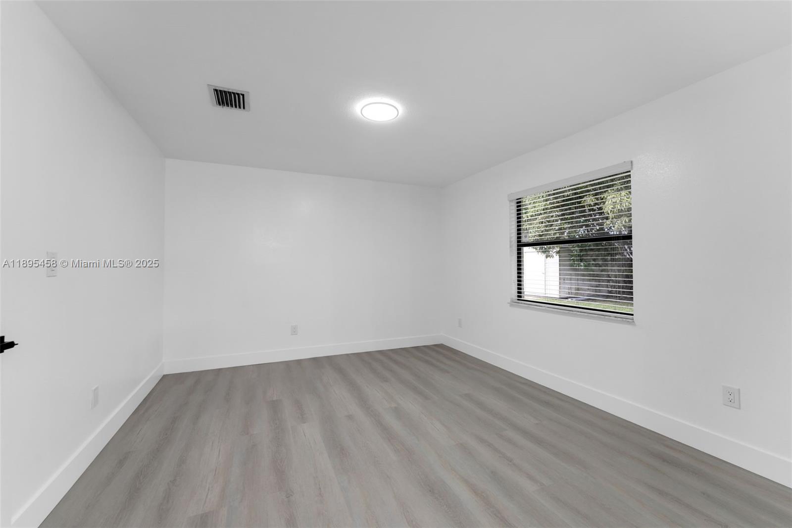 RICHMOND HEIGHTS - Residential