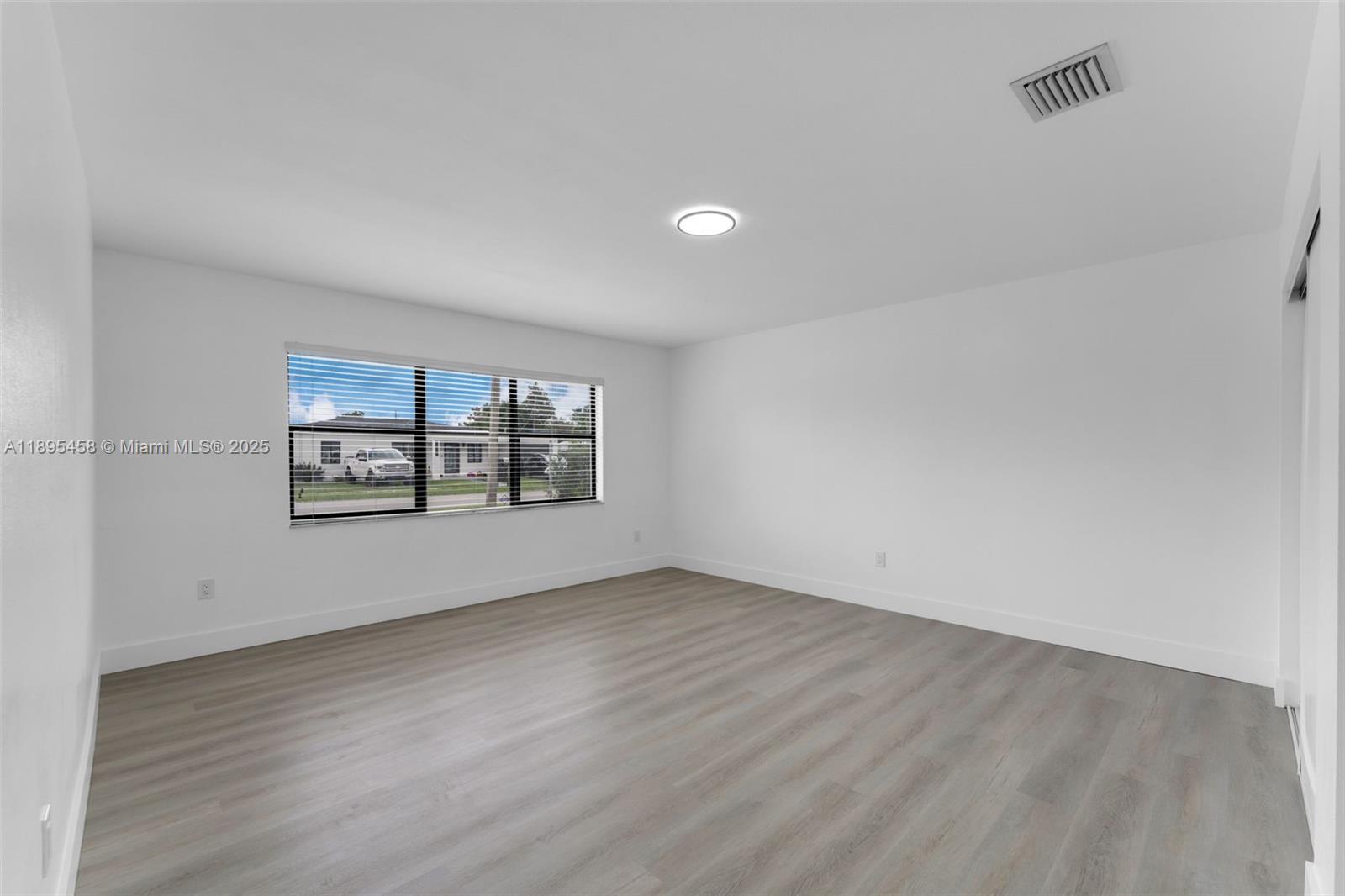 RICHMOND HEIGHTS - Residential