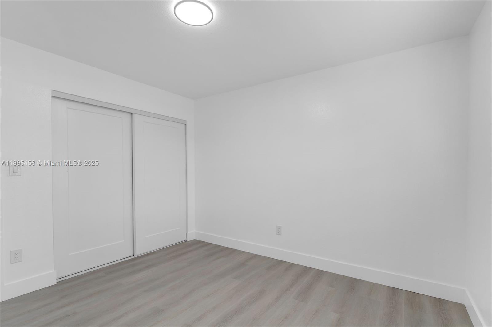 RICHMOND HEIGHTS - Residential
