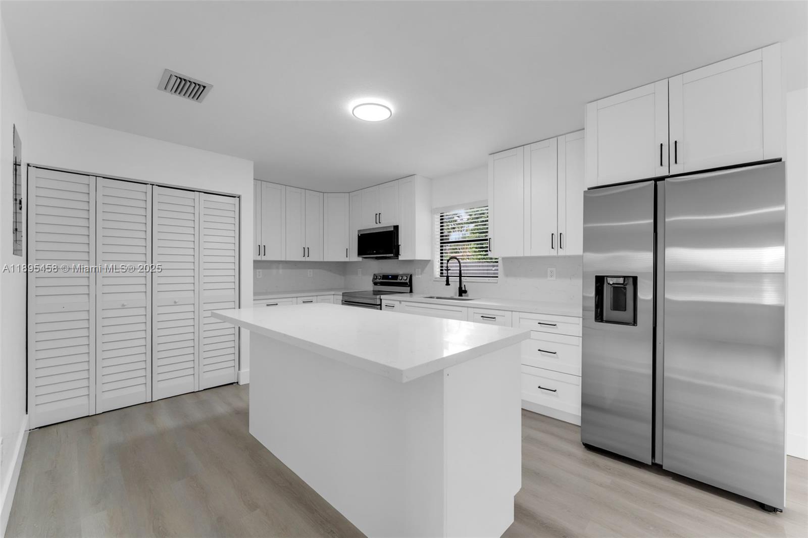 RICHMOND HEIGHTS - Residential