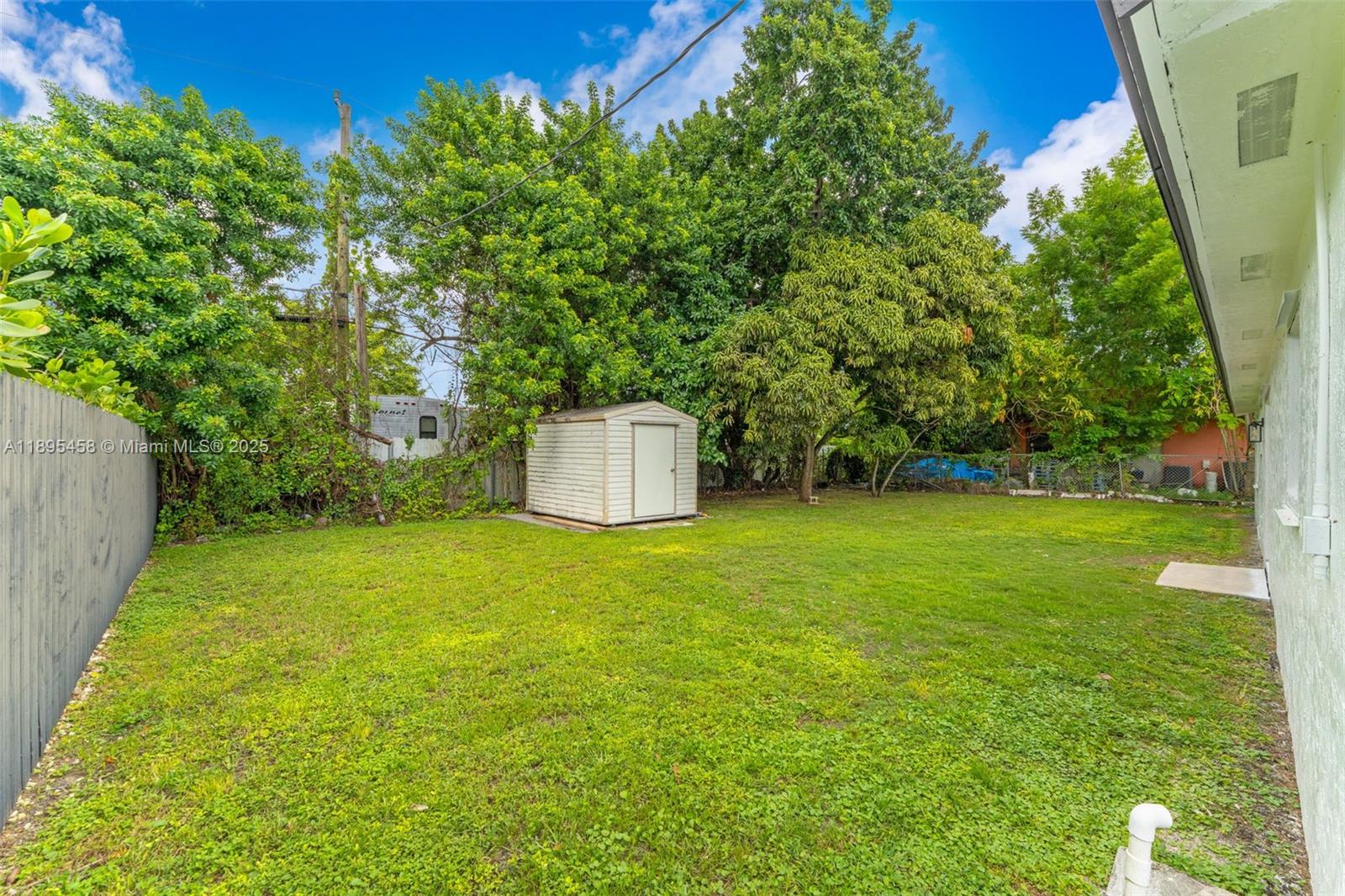 RICHMOND HEIGHTS - Residential
